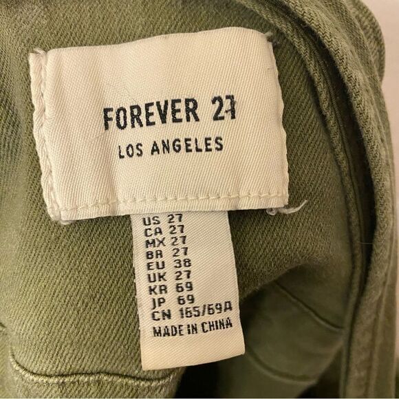 Forever 21 Green denim distress Shorts bib Overalls green stretchy size 27 - Picture 9 of 10